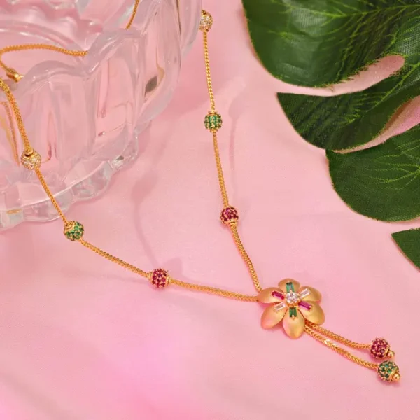 Gorgeous Floral Gold Necklace