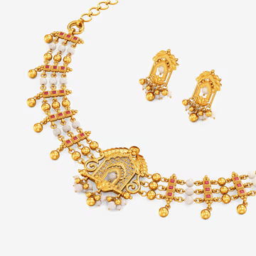 Royal Vein Adorned Gold Necklaces